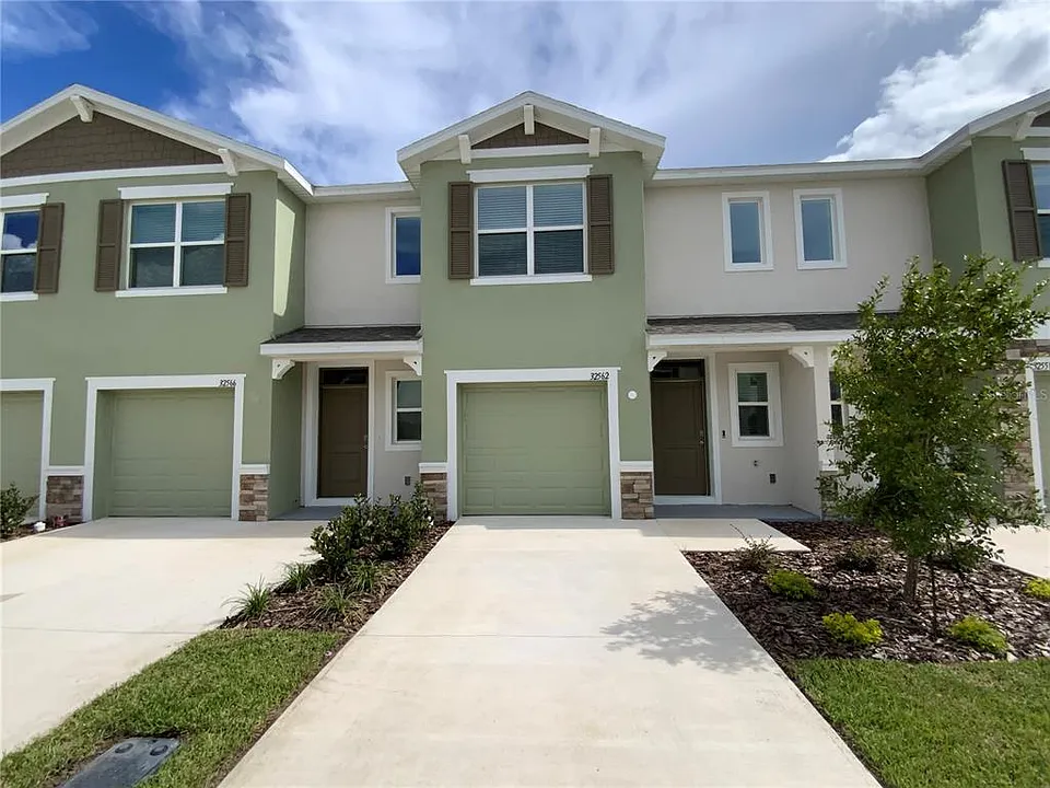 32562 Midsummer Night Ln