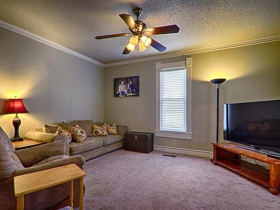 2nd living or 4th BR