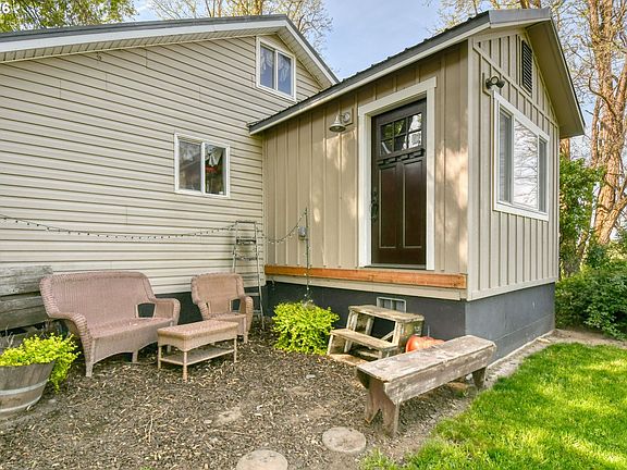 3rd image of 73561 Williams Ln