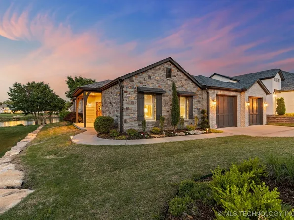 12905 S 27th St, Bixby, OK 74008