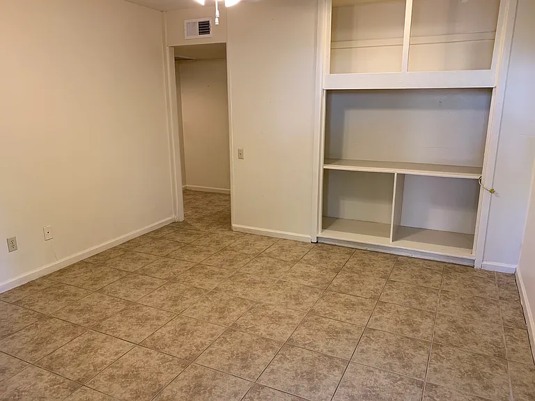 Greenwood Apartments — Photo 47