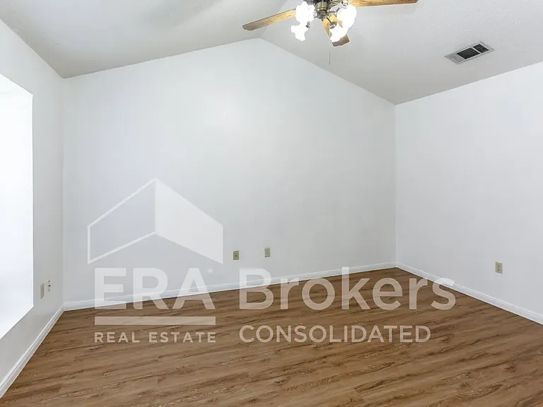 204 South Dr #A — Photo 3