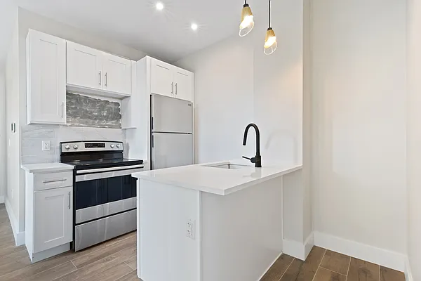 Rented by Douglas Elliman | media 10