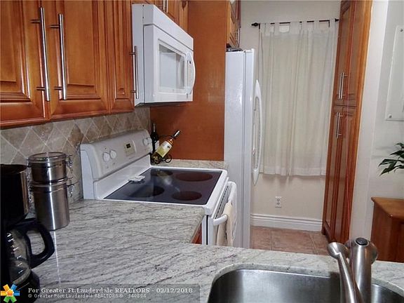 5th image of 2226 N Cypress Bend Dr APT 105
