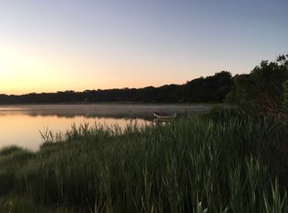 8 Squires Pond Rd, Hampton Bays, NY 11946