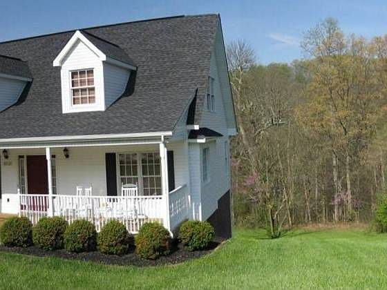 1st image of 3712 Thornton Dr