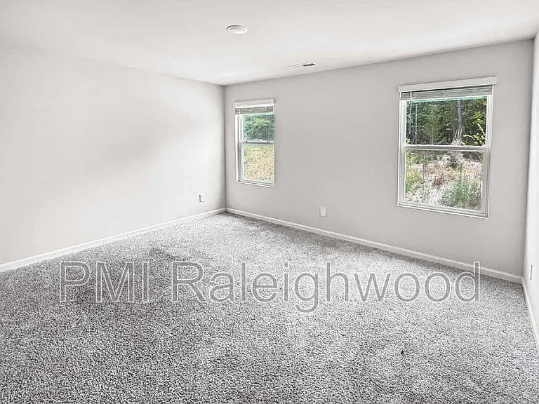 671 Rolling Fields Dr — Photo 6