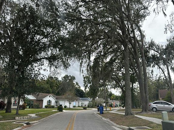 5th image of 18131 Swan Lake Dr