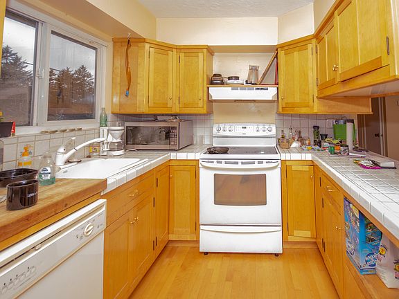 2nd image of 1100 Sydni Ct
