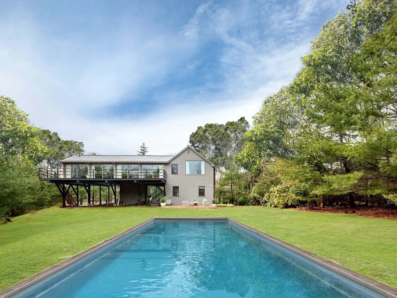 Privacy and Style in East Hampton — Photo 1