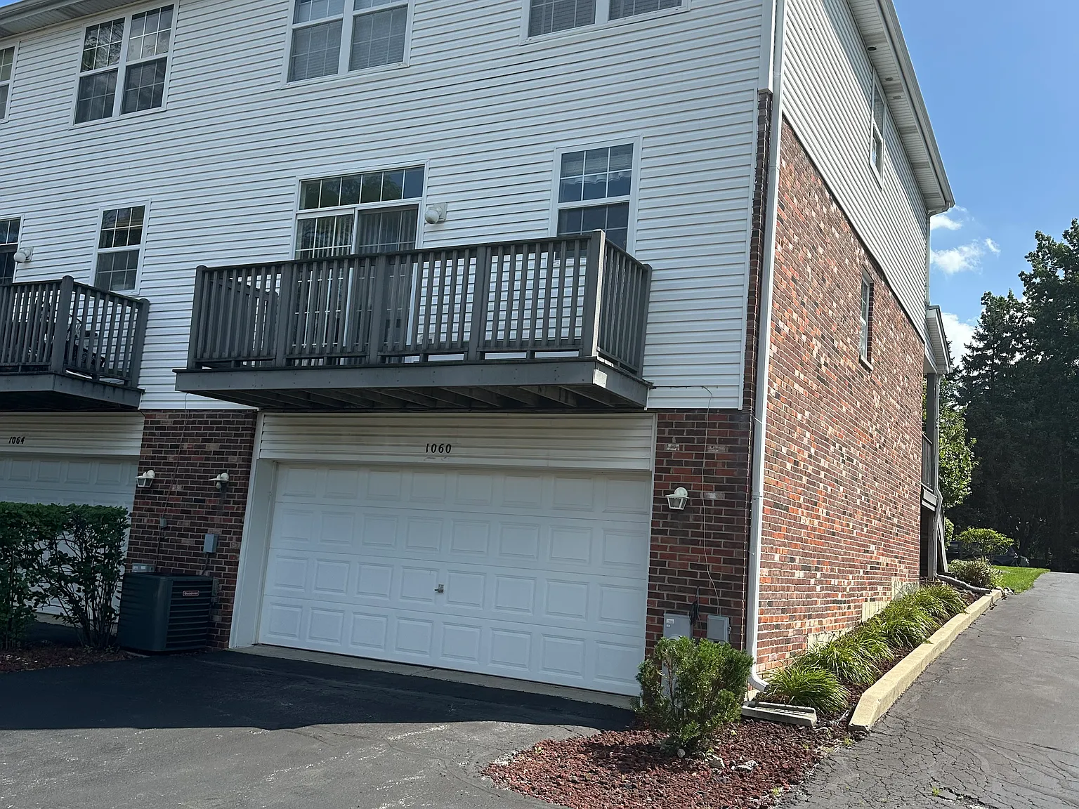 1060 Kufrin Way — Photo 1