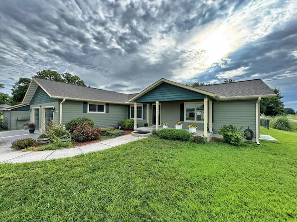 905 2nd St, Downs, KS 67437