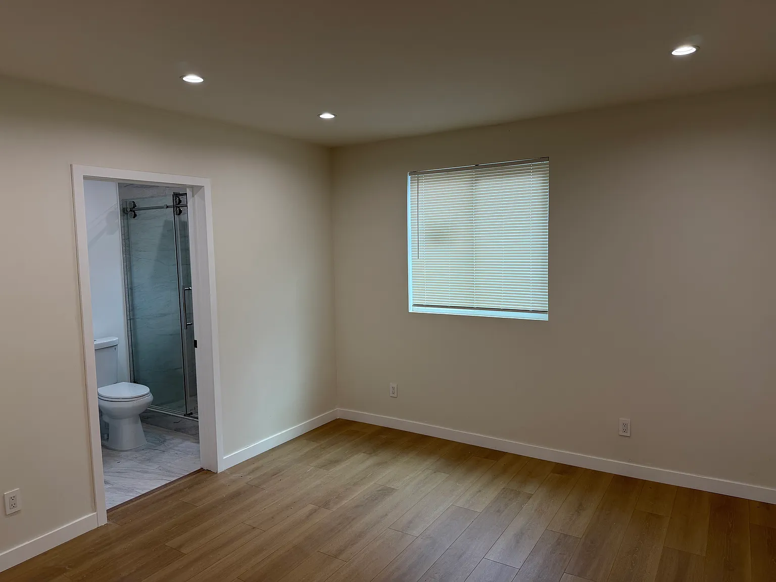 2 bed, 720 sqft, $2,850 — Photo 1