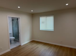 20219 Bassett St, Winnetka, CA 91306