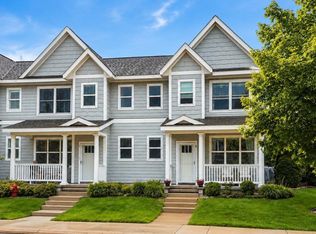 990 Lake Ridge Dr Unit 8, Traverse City, MI 49684