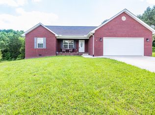 851 Amburn Meadows Ln, Maryville, TN 37801