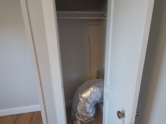 2nd image of 1515 5th St