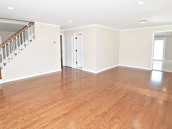 4th image of 4195 Florence Road