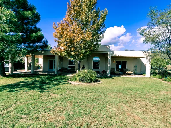 123 Shady Oak Cir, Tijeras, NM 87059