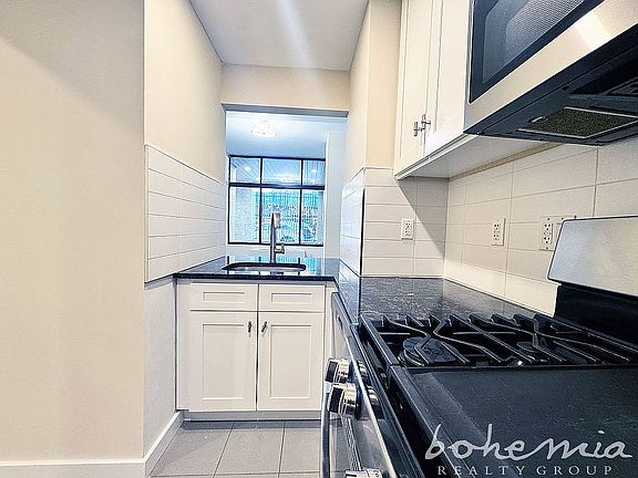 3rd image of 206 E 119th St #1AB
