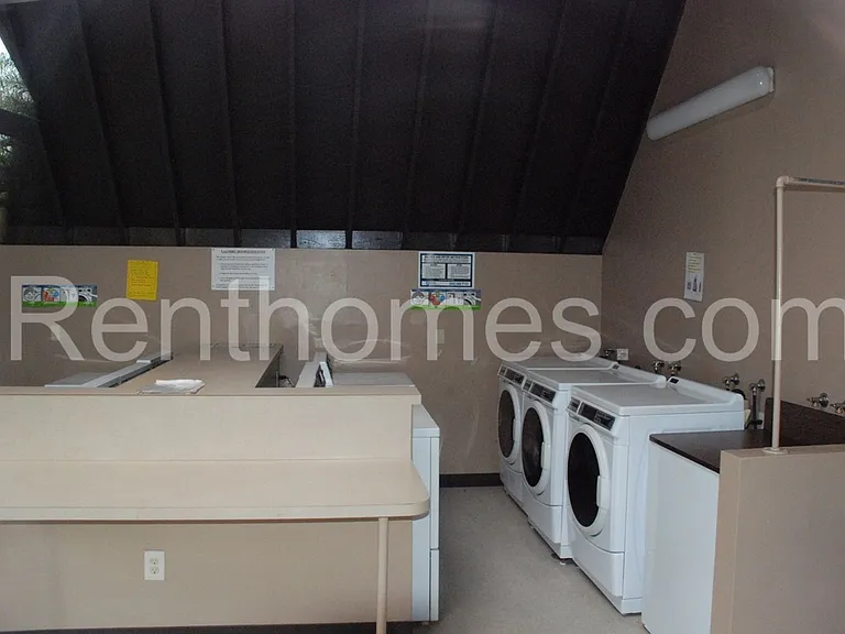 7958 Mission Center Ct #E — Photo 19