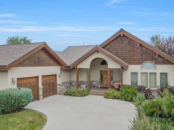 3rd image of 27509 Silver Spur Street