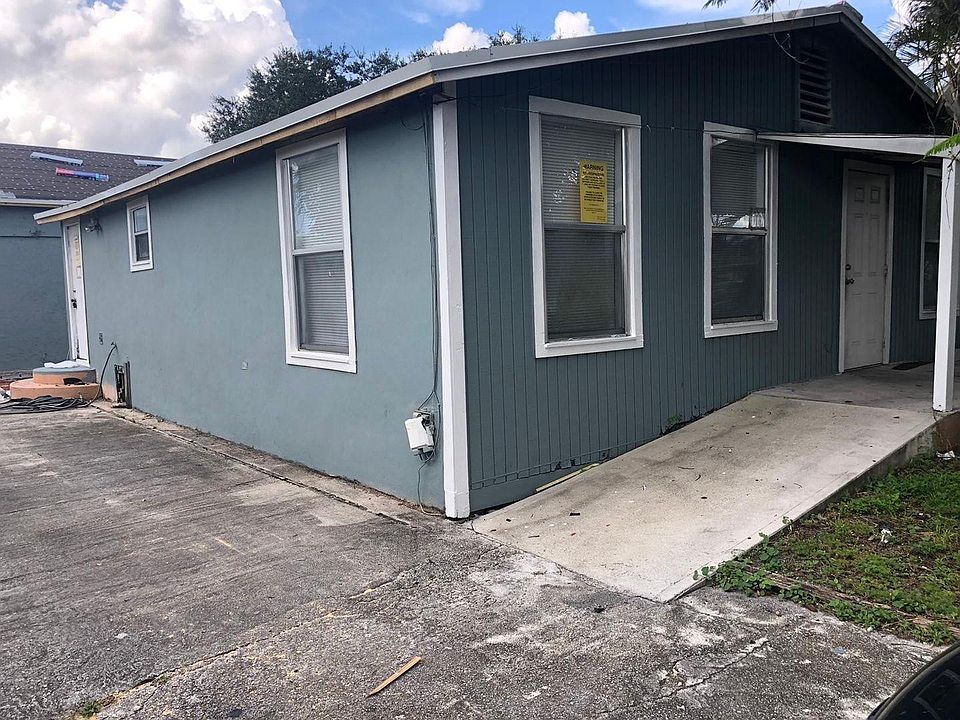 1st image of 3712 SW 14th St #3