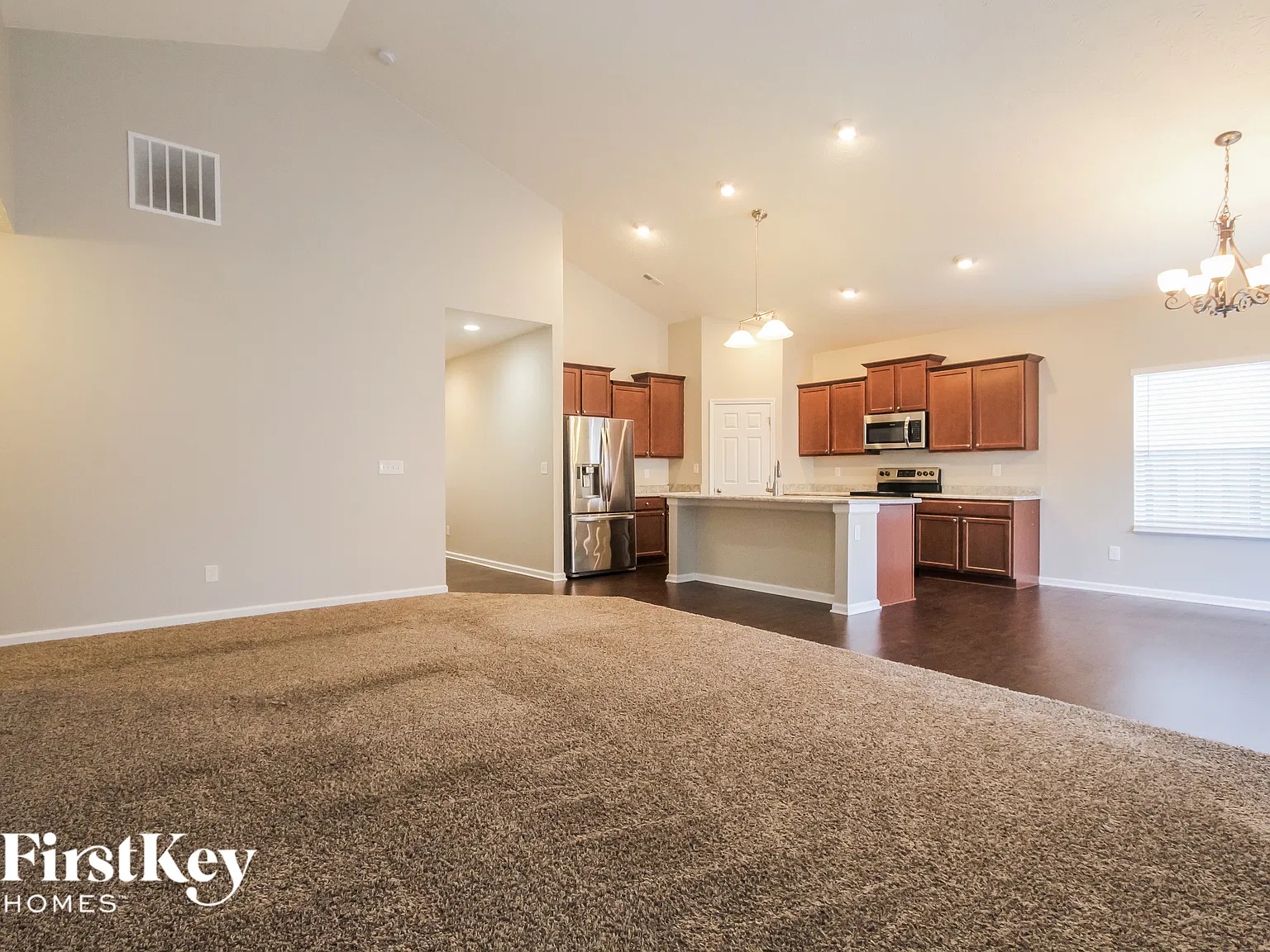 3 bed, 2.0 bath, 1804 sqft, $2,145 — Photo 3