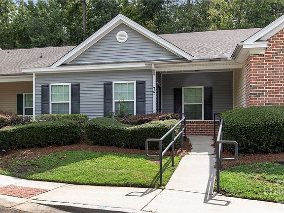 3rd image of 75 Falkland Avenue