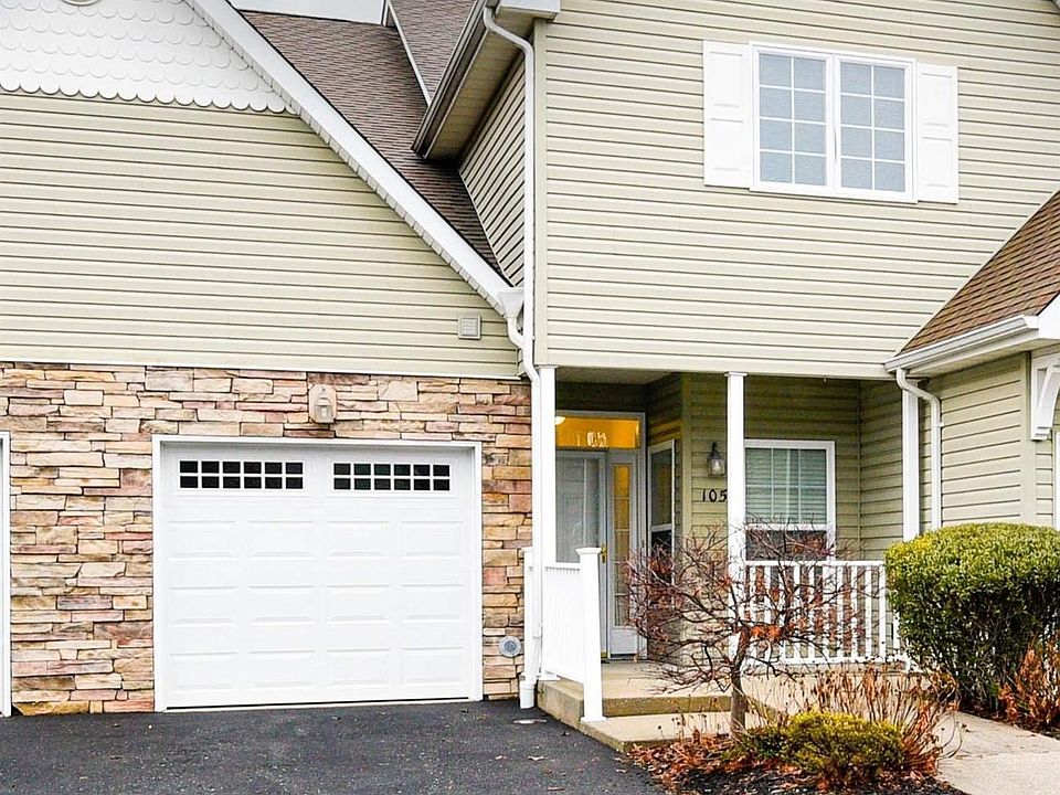 1st image of 105 Pond Circle #105