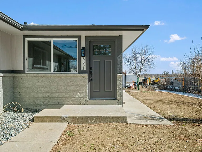 6364 Julian St — Photo 2