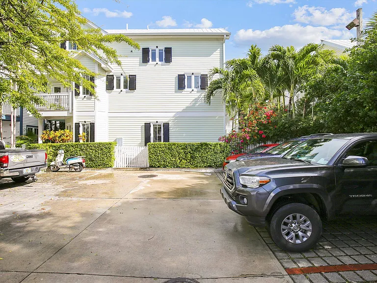 1011 Simonton St #2 — Photo 41