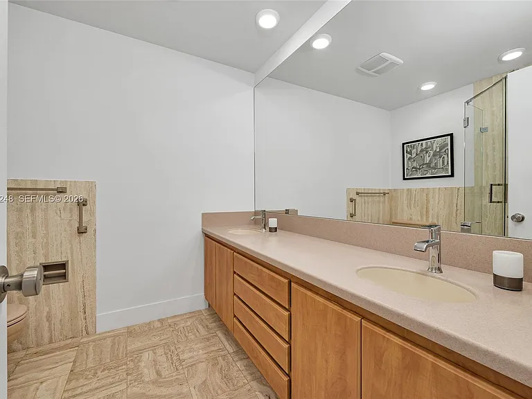 3110 NE 57th St — Photo 26