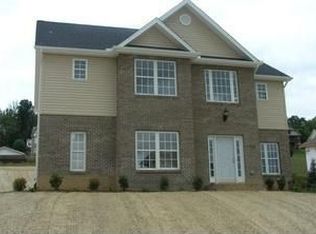 125 Laurel Cyn, Johnson City, TN 37615