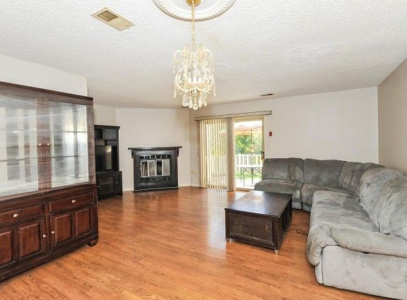 4th image of 34-6 Whistler Dr