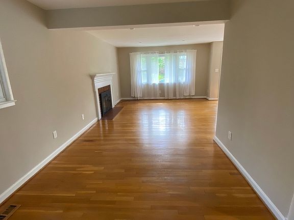 5th image of 809 N Ashton St