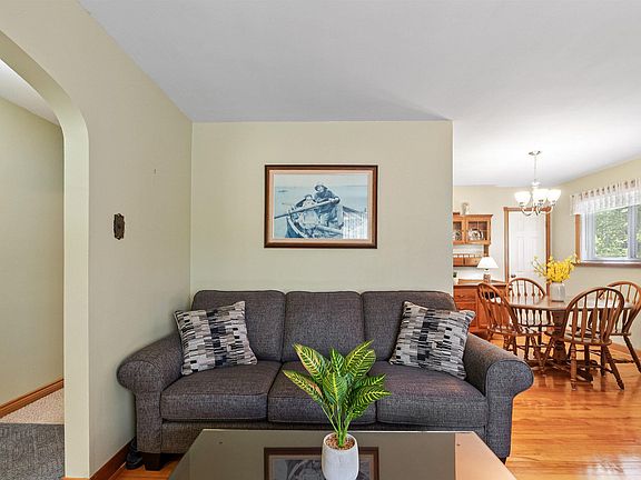 5th image of 16 Stonehaven Rd