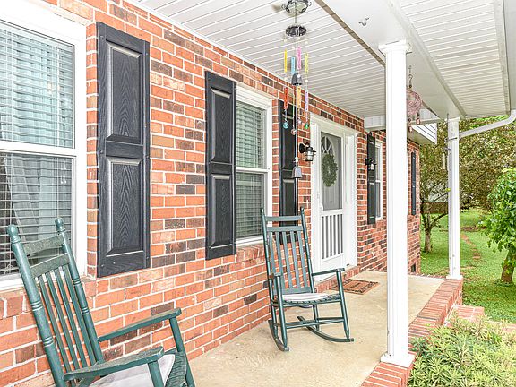 5th image of 1414 Glenwood Dr