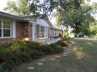 70 Jolly Rd, Columbus, MS 39705