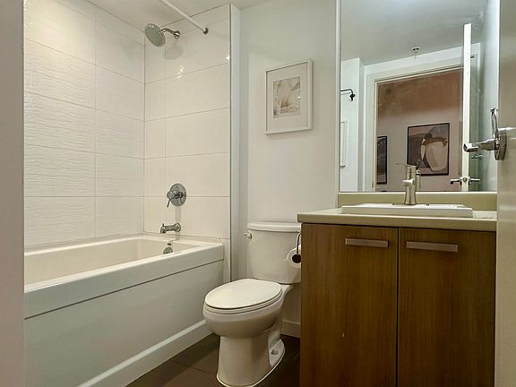 5th image of 13325 102a Ave #209
