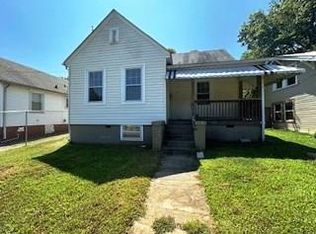 521 Hughes St, Danville, VA 24541