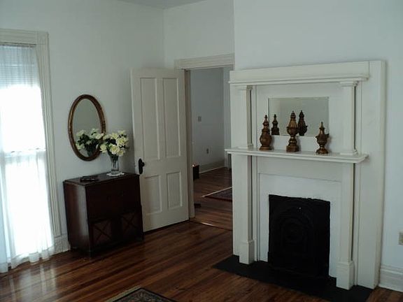 2nd image of 430 Bradley St