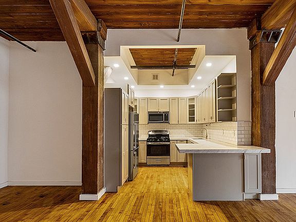 4th image of 79 Clifton Pl #3D