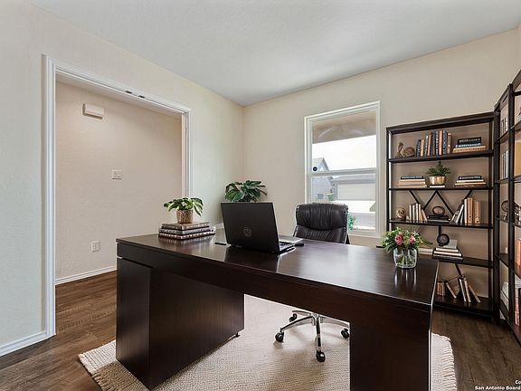 4th image of 8130 Crestway Landing