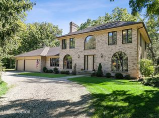 913 Hickory Nut Grove Ln, Cary, IL 60013