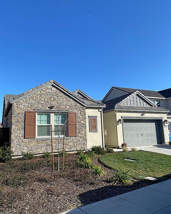 1st image of 1688 Harvest Ln