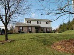 216 Dickinson Dr, Reading, PA 19605