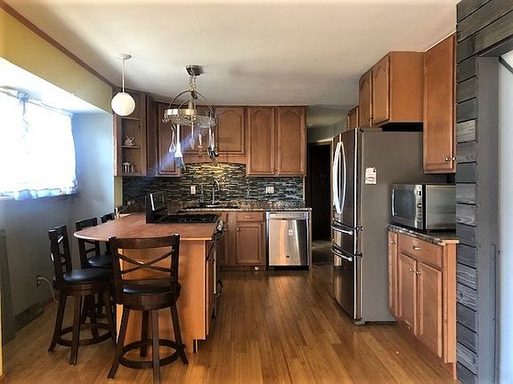 5th image of 3134 Huffman Blvd