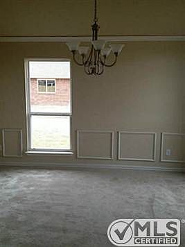 4th image of 105 Foxwood Ln