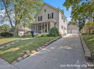 519 W Orange St, Greenville, MI